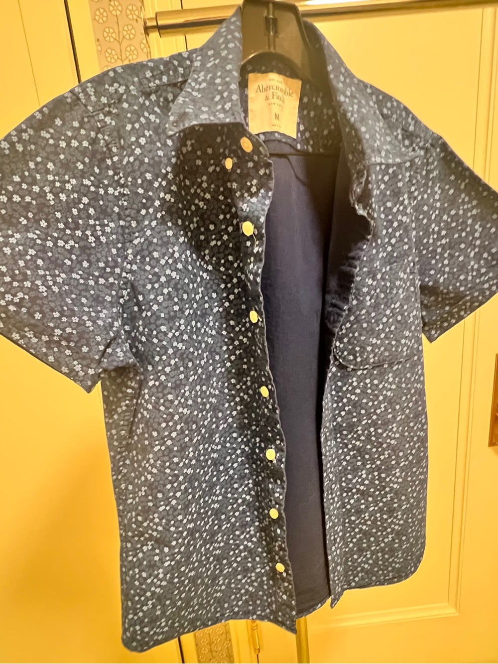 Abercrombie & Fitch Navy Short-Sleeve Floral Print Button-Down Shirt